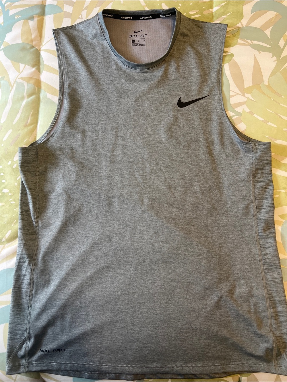 Nike Gray Sleeveless Dri-FIT Training Tank Top